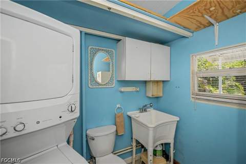 260 Caravan Cir, North Fort Myers FL - photo 19 of 39