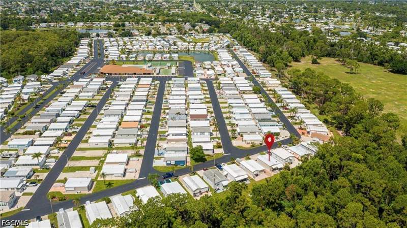 1 bedroom ManufacturedHome at 260 Caravan Cir, Fountain View Rv Resort, North Fort Myers — photo 3