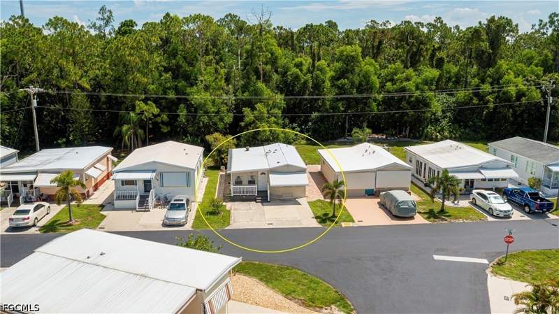 1 bedroom ManufacturedHome at 260 Caravan Cir, Fountain View Rv Resort, North Fort Myers — photo 5
