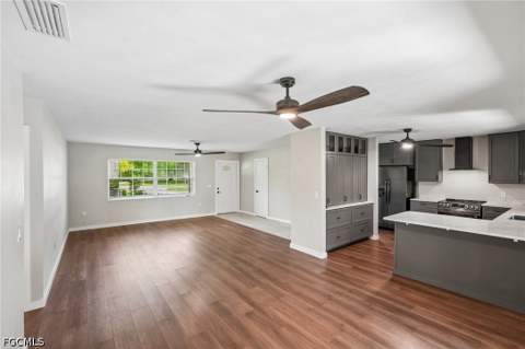 51 Lagoon Dr, North Fort Myers FL - photo 8 of 52
