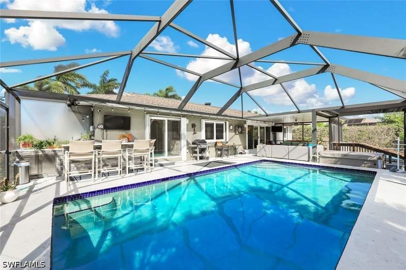 3 bedroom SingleFamilyResidence at 785 Willow Ct, Marco Island, Marco Island — photo 5