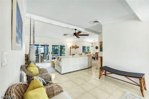 785 Willow Ct, Marco Island FL - photo 6 of 30