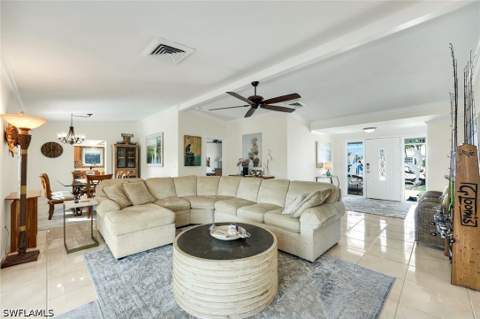 785 Willow Ct, Marco Island FL - photo 8 of 30