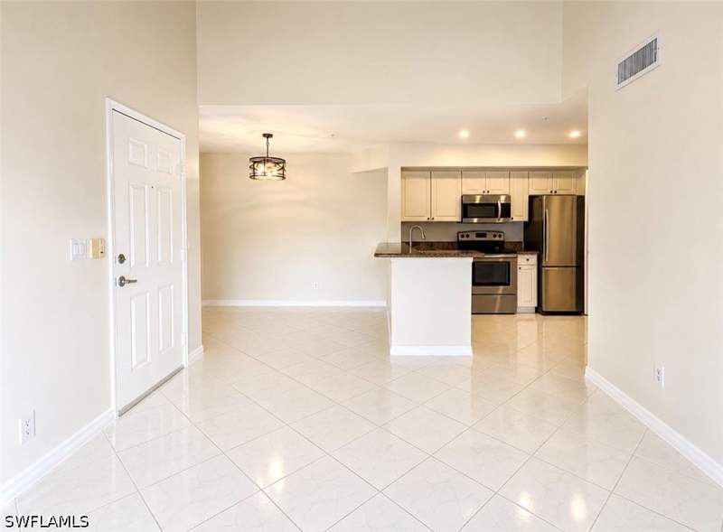 1 bedroom Condominium at 1265 Wildwood Lakes Blvd 201, The Enclave At Naples, Naples — photo 4