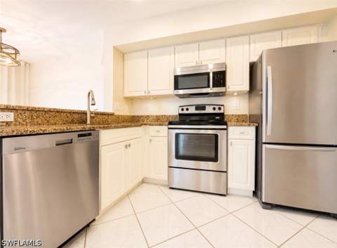 1265 Wildwood Lakes Blvd 201, Naples FL - photo 6 of 22