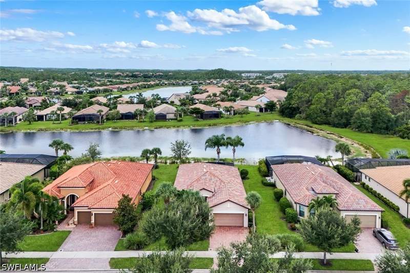 3 bedroom SingleFamilyResidence at 10820 Rutherford Rd, Bridgetown, Fort Myers — photo 2