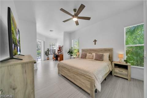 11142 Lakeland Cir, Fort Myers FL - photo 11 of 50