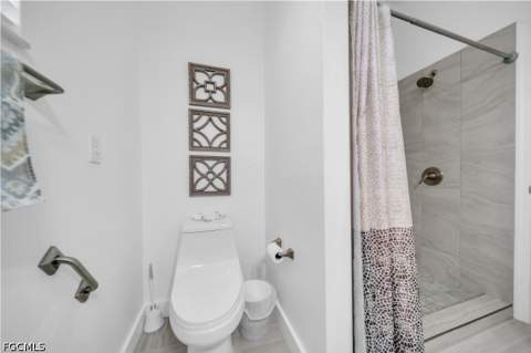 11142 Lakeland Cir, Fort Myers FL - photo 23 of 50