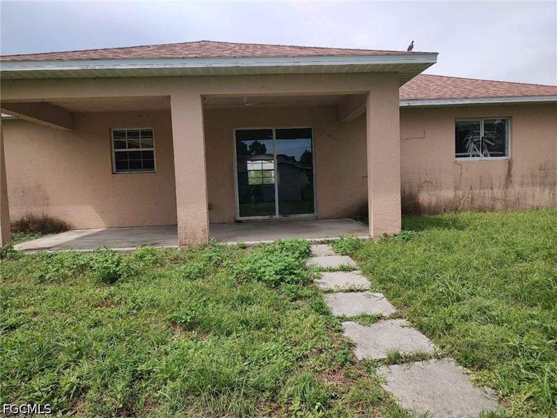 4 bedroom SingleFamilyResidence at 3125 74th St W, Willow Lake, Lehigh Acres — photo 5