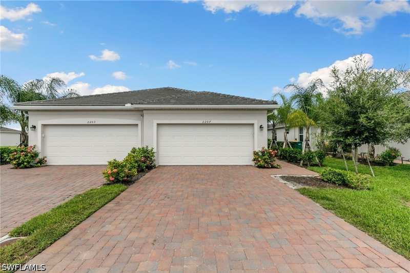 3 bedroom Attached at 2207 Dragonfruit Way, The Groves At Orange Blossom Ranch, Naples — photo 1