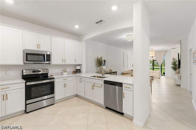 3 bedroom Attached at 2207 Dragonfruit Way, The Groves At Orange Blossom Ranch, Naples — photo 3
