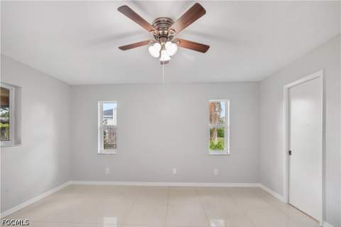 9144 Morris Rd, Fort Myers FL - photo 11 of 33
