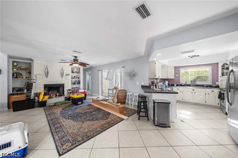 3 bedroom SingleFamilyResidence at 12570 Aubrey Ln, Pine Island Estates, Bokeelia — photo 3