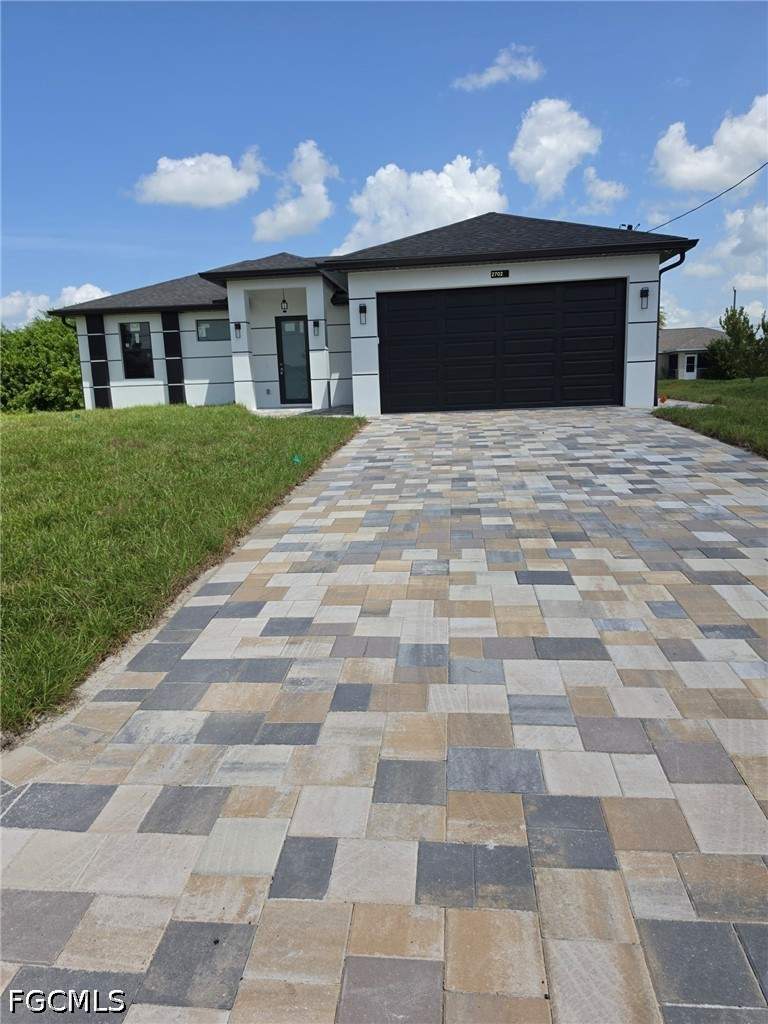 3 bedroom SingleFamilyResidence at 2702 11Th St SW, Lehigh Acres, Lehigh Acres — photo 2