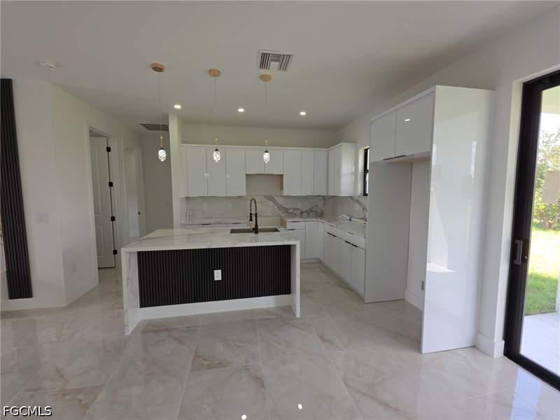 3 bedroom SingleFamilyResidence at 2702 11Th St SW, Lehigh Acres, Lehigh Acres — photo 4
