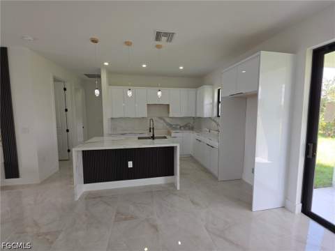 2702 11Th St SW, Lehigh Acres FL - photo 7 of 33