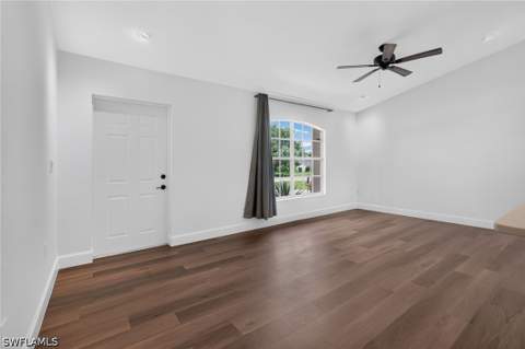 18560 Holly Rd, Fort Myers FL - photo 6 of 47