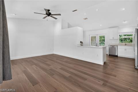 18560 Holly Rd, Fort Myers FL - photo 8 of 47