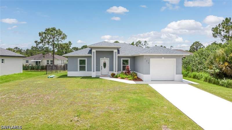 3 bedroom SingleFamilyResidence at 746 Chestnut St E, Lehigh Acres, Lehigh Acres — photo 4