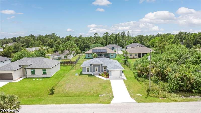 3 bedroom SingleFamilyResidence at 746 Chestnut St E, Lehigh Acres, Lehigh Acres — photo 5