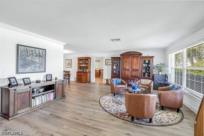3 bedroom SingleFamilyResidence at 401 Panay Ave, Isles Of Capri, Naples — photo 3