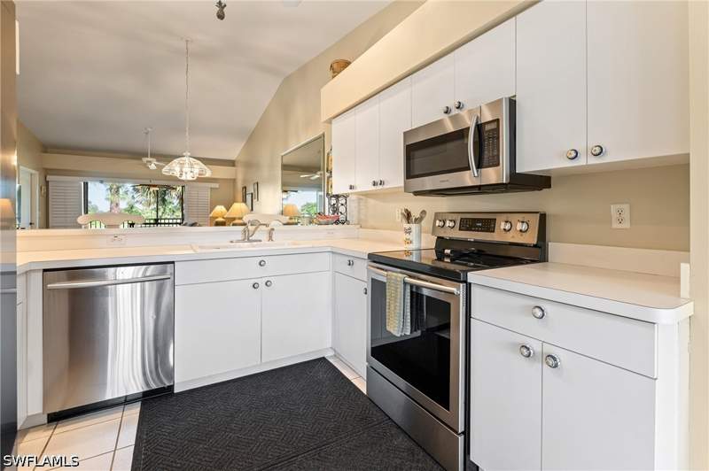 2 bedroom Condominium at 26991 Clarkston Dr 8202, St Andrews Verandas, Bonita Springs — photo 5