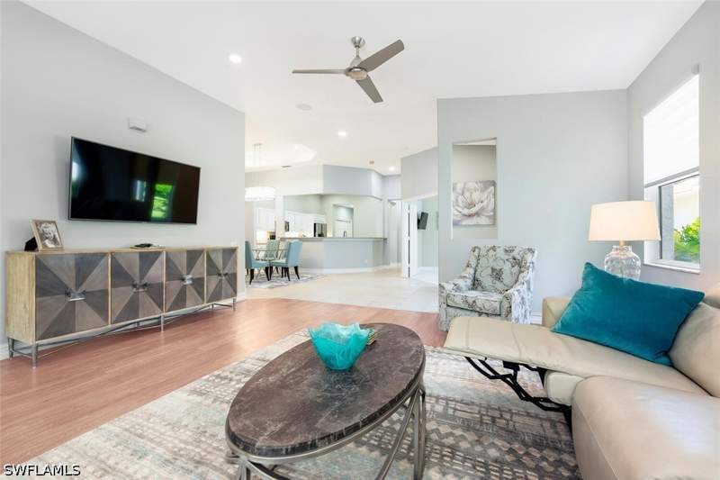 3 bedroom Attached at 682 Catamaran Ct, Tarpon Cove, Naples — photo 2