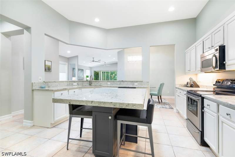 3 bedroom Attached at 682 Catamaran Ct, Tarpon Cove, Naples — photo 4