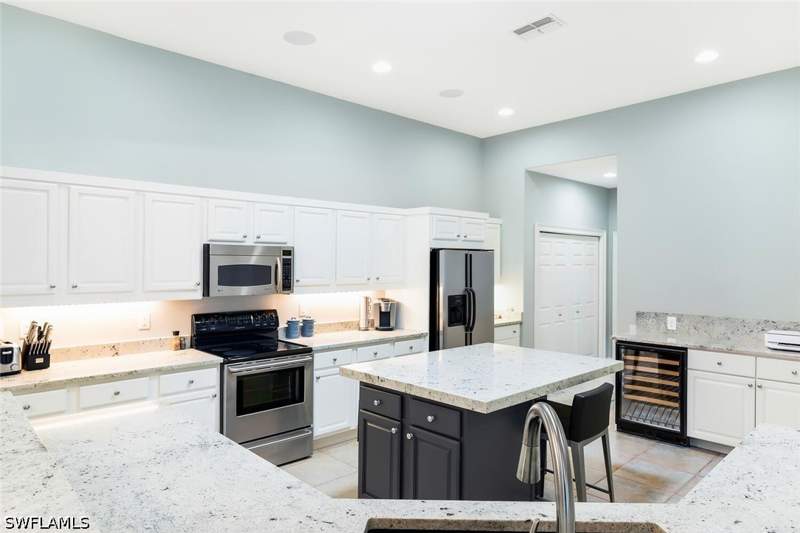 3 bedroom Attached at 682 Catamaran Ct, Tarpon Cove, Naples — photo 5