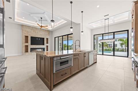 111 Montrose Dr, Fort Myers FL - photo 18 of 49