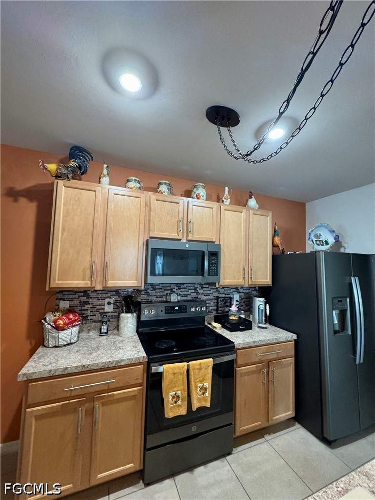 2 bedroom Attached at 10873 Marble Brook Blvd, Marblebrook, Lehigh Acres — photo 5