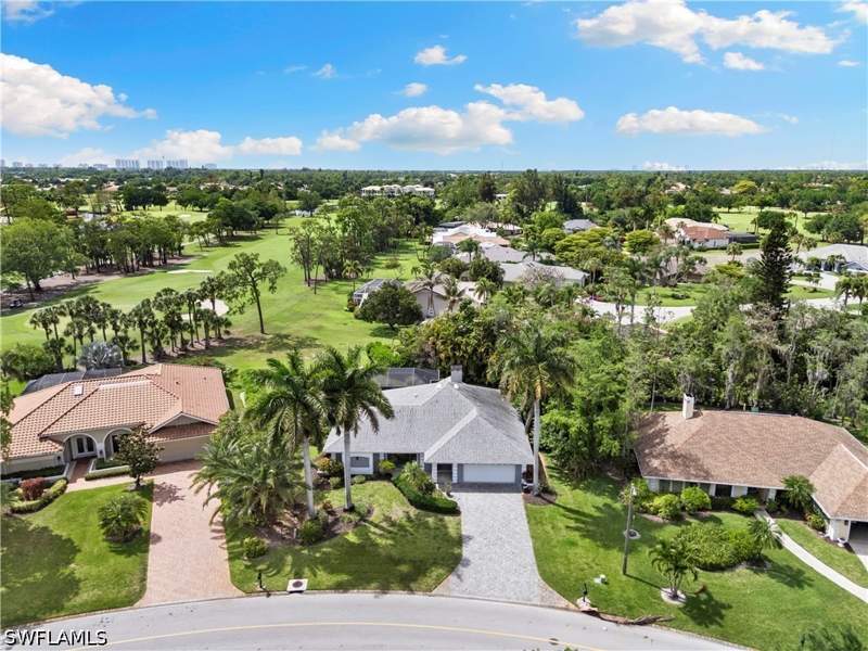 3 bedroom SingleFamilyResidence at 2010 Imperial Golf Course Blvd, Imperial Golf Estates, Naples — photo 2