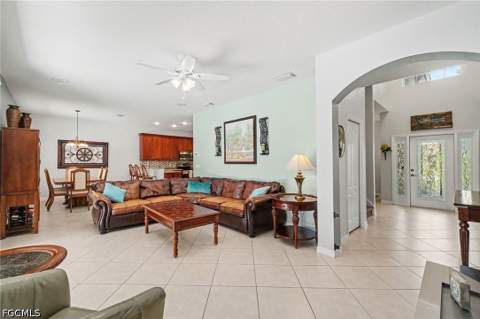 12450 Muddy Creek Ln, Fort Myers FL - photo 10 of 50