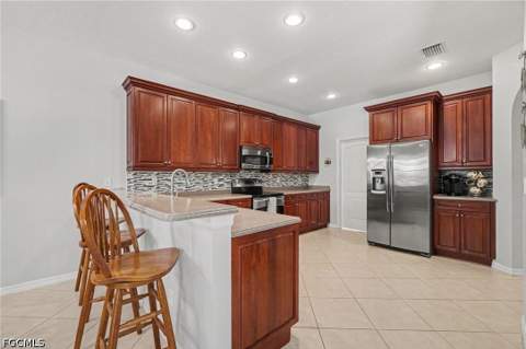 12450 Muddy Creek Ln, Fort Myers FL - photo 15 of 50