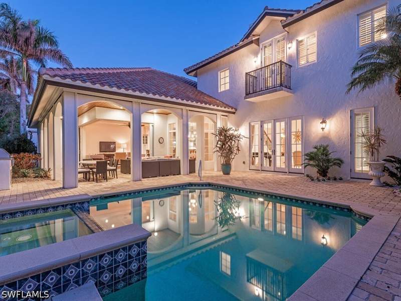 5 bedroom SingleFamilyResidence at 155 20th Ave S, Olde Naples, Naples — photo 2
