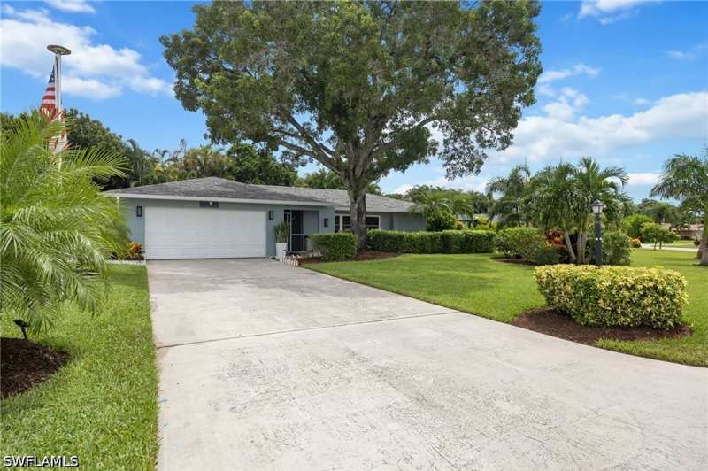 3 bedroom SingleFamilyResidence at 4557 Eagle Key Cir, Lakewood, Naples — photo 1