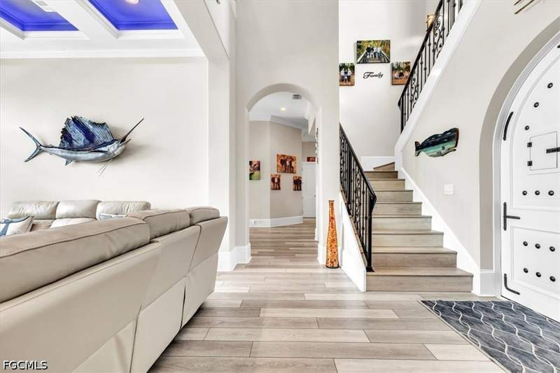 5 bedroom SingleFamilyResidence at 1918 SE 40th St, Savona, Cape Coral — photo 3