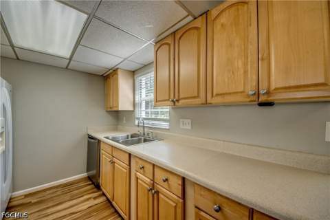 7019 Cedarhurst Dr 2, Fort Myers FL - photo 10 of 47