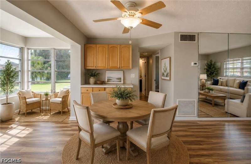 1 bedroom Condominium at 7019 Cedarhurst Dr 2, Myerlee Square Condo, Fort Myers — photo 2