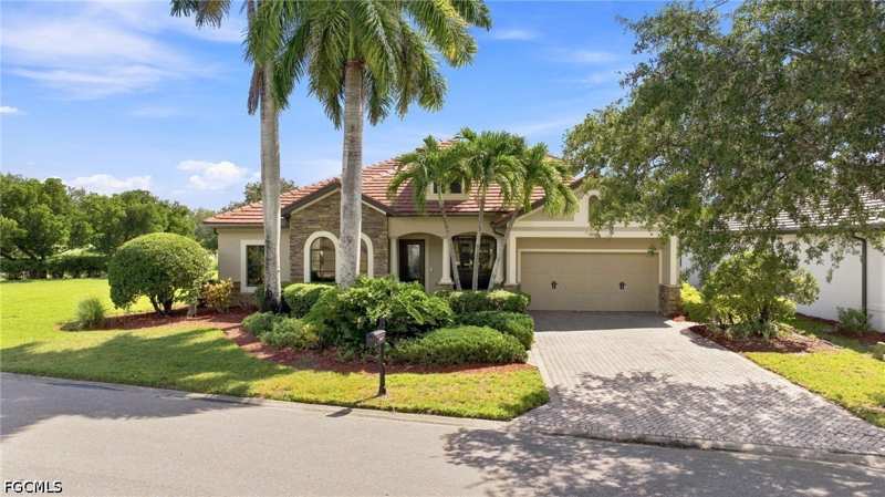 3 bedroom SingleFamilyResidence at 16001 Herons View Dr, Country Club, Alva — photo 1