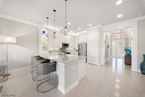 13617 Mandarin Cir, Naples FL - photo 14 of 48