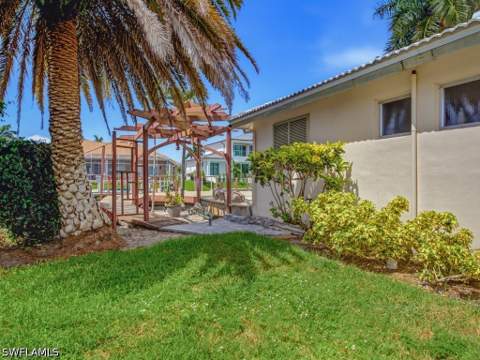 154 Hollyhock Ct, Marco Island FL - photo 17 of 19
