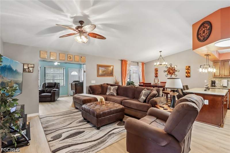 2 bedroom Attached at 19906 Lake Vista Cir, Majestic, Lehigh Acres — photo 5