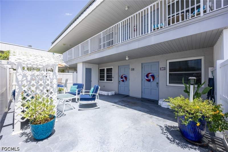 3 bedroom Condominium at 6777 Winkler Rd K 130, Regency Condo, Fort Myers — photo 2