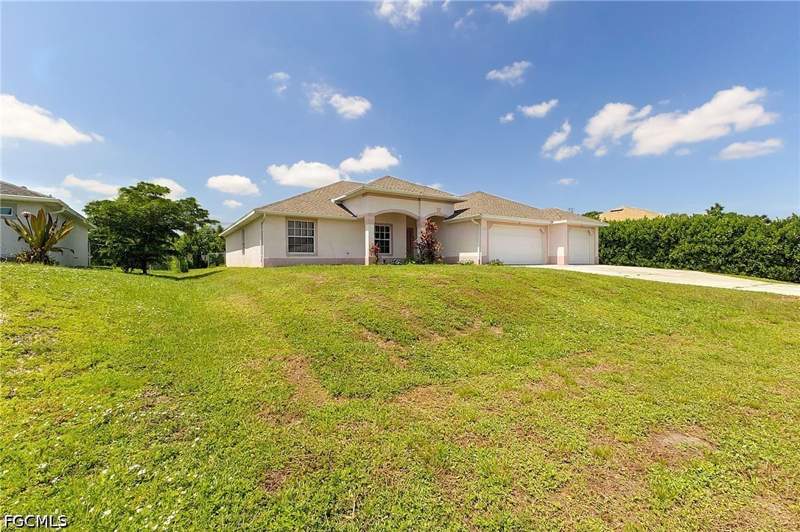 3 bedroom SingleFamilyResidence at 1920 NE 20th Pl, Cape Coral, Cape Coral — photo 4