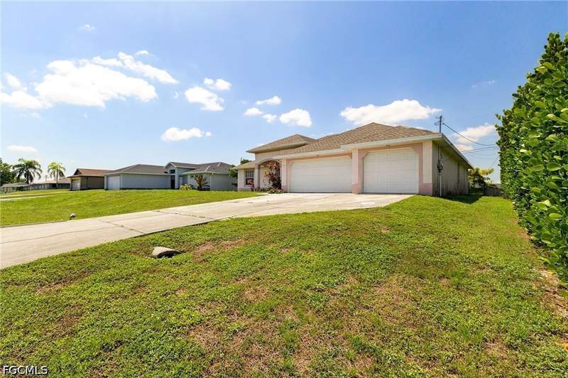 3 bedroom SingleFamilyResidence at 1920 NE 20th Pl, Cape Coral, Cape Coral — photo 5