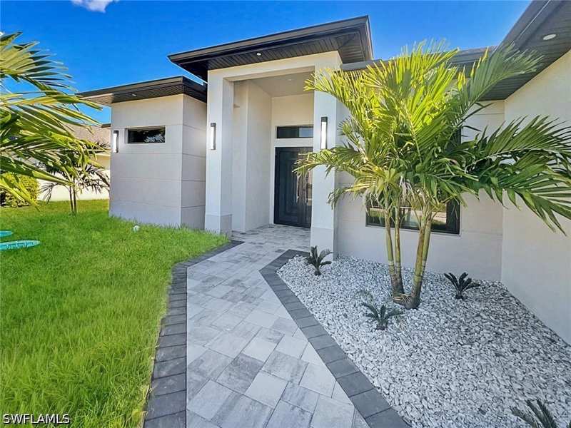 4 bedroom SingleFamilyResidence at 4210 30th St SW, Lehigh Acres, Lehigh Acres — photo 1