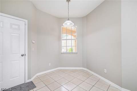 9812 Foxhall Way 5, Estero FL - photo 11 of 37