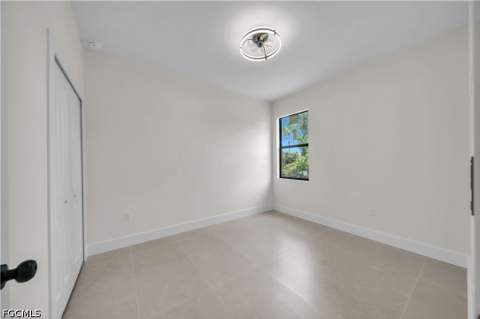 1070 Fayette Ave, Lehigh Acres FL - photo 19 of 37