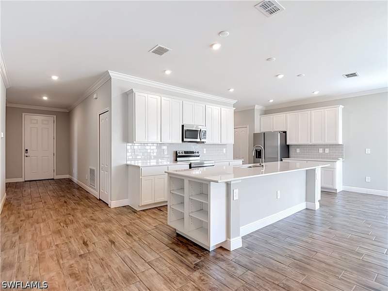 4 bedroom SingleFamilyResidence at 8792 Cascade Price Cir, Brightwater, North Fort Myers — photo 3